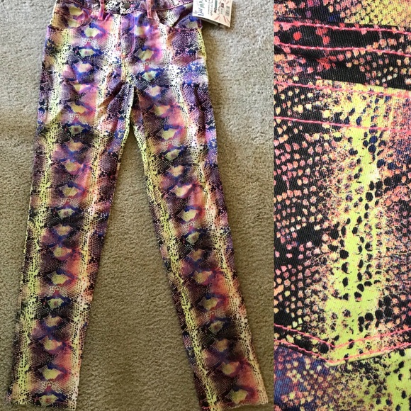 Disney D-Signed LIV & MADDIE NWT Snakeskin… - Picture 1 of 8